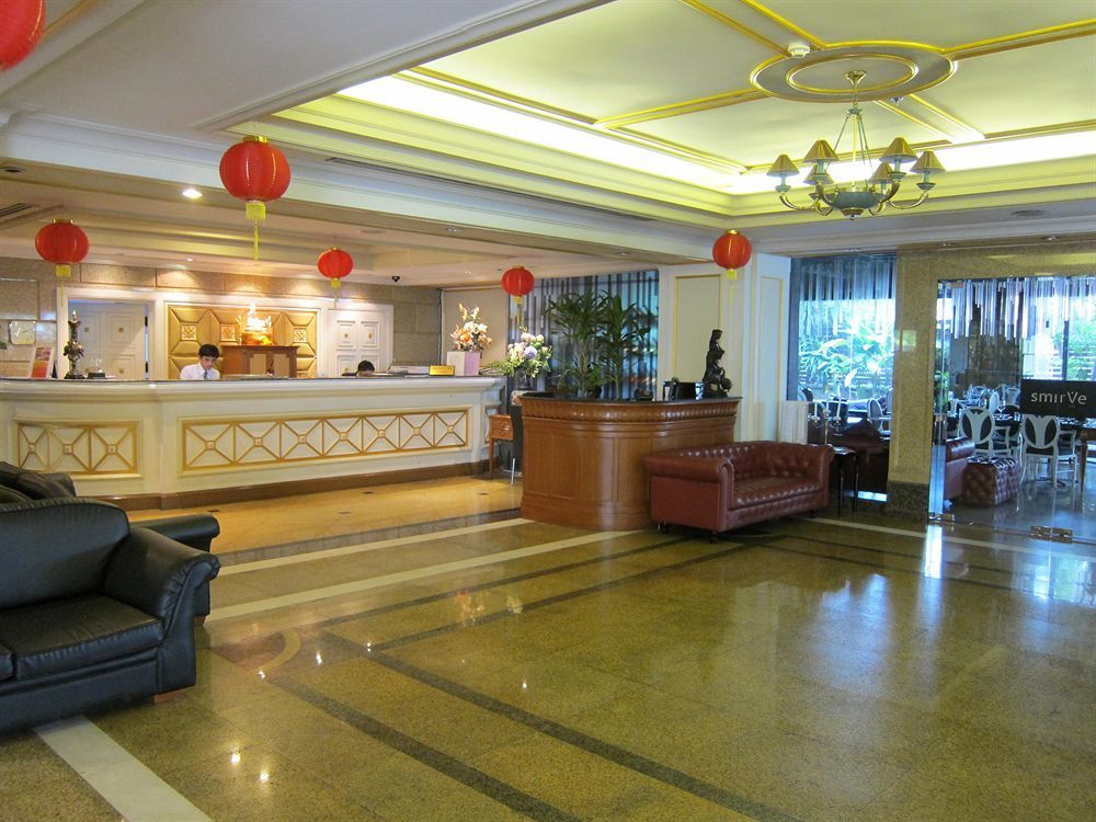 Forum Park Hotel Банкок Екстериор снимка